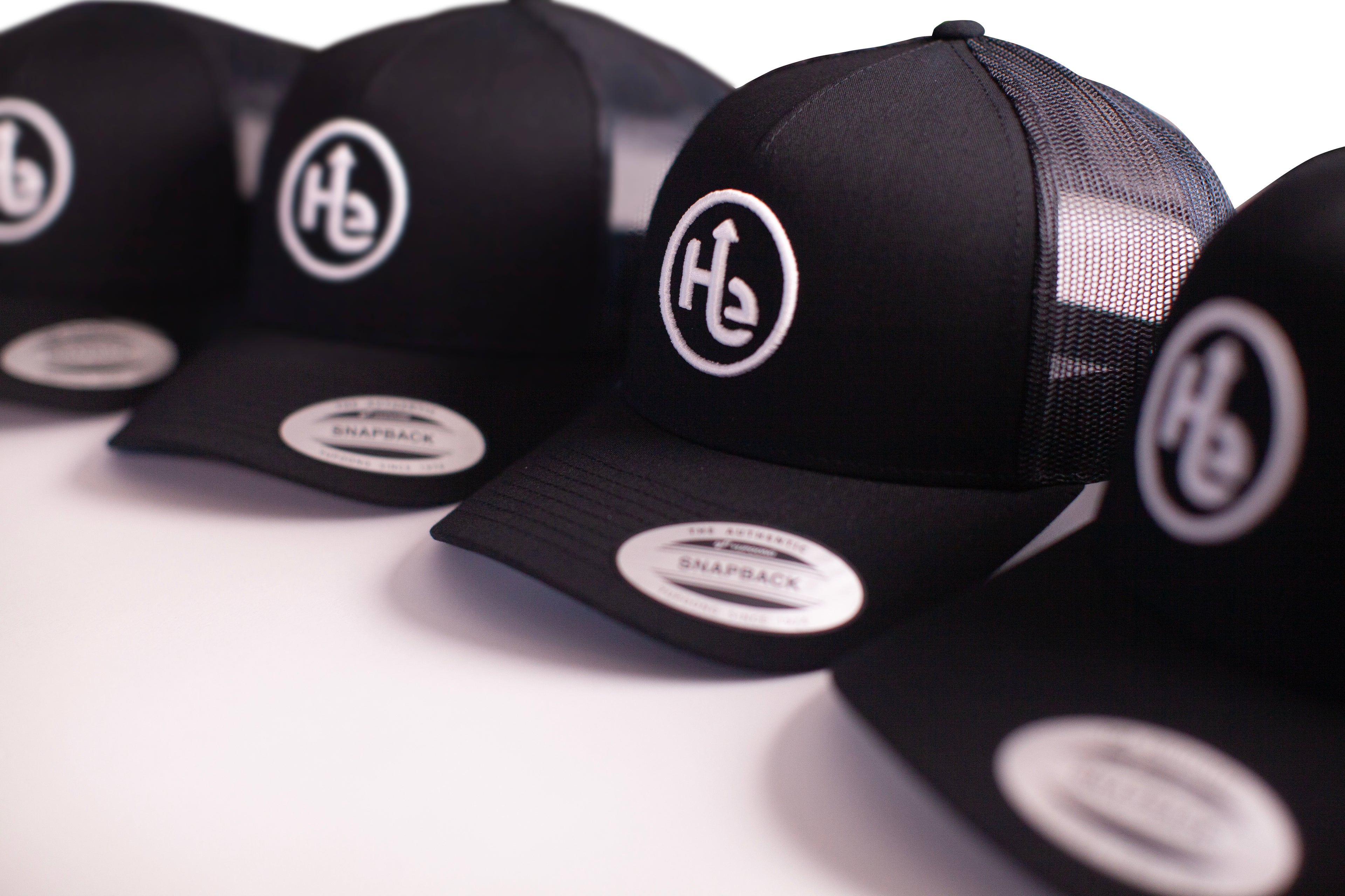 Snapback Hat - 3D Circle Icon